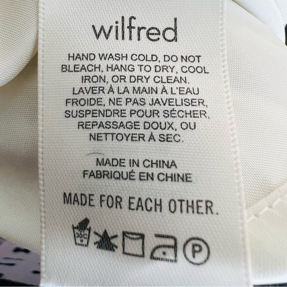 ARITZIA Wilfred ALLUSION Ivory Silk Wrap Top. Size Medium - Picture 9 of 9